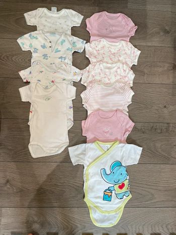 Lot 10 bodies manches courtes 3 mois