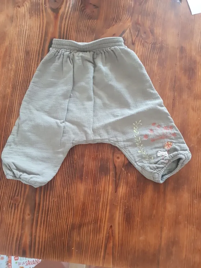 Pantalon taille 12 mois