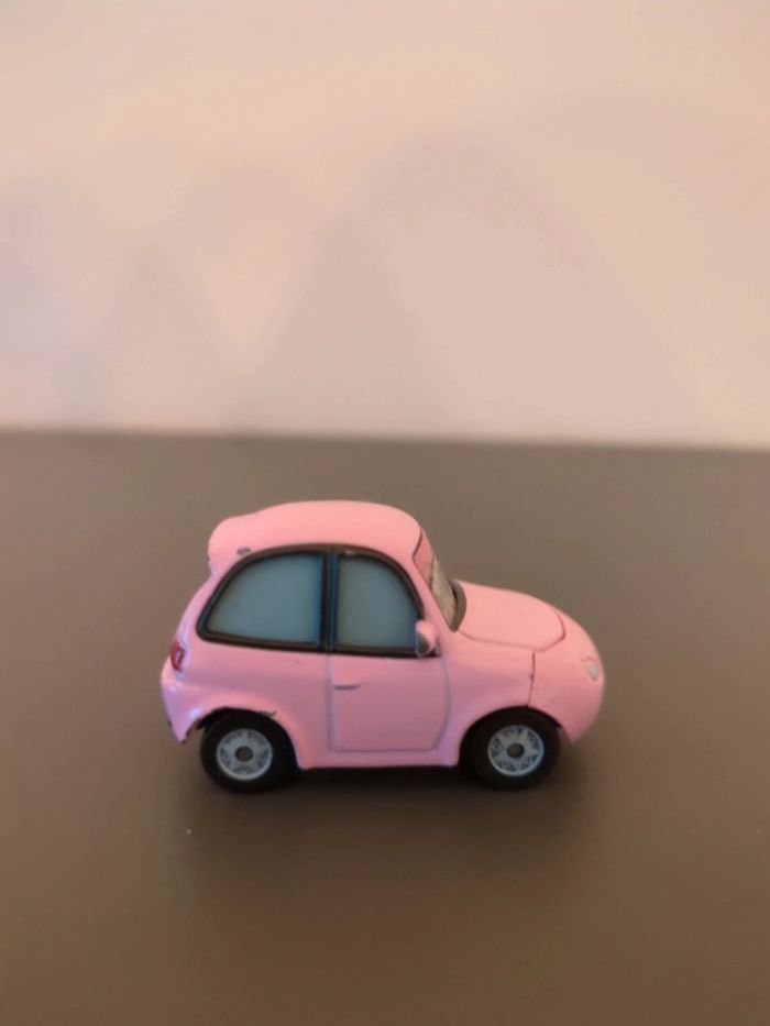 voiture disney cars chuki - photo numéro 2