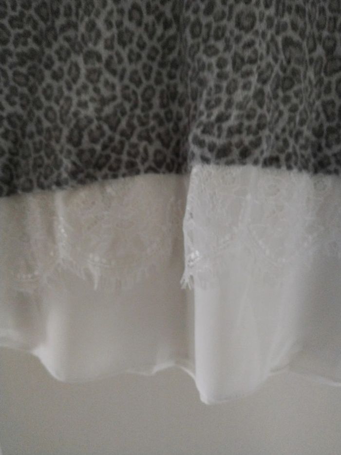 Pull neuf juste lavé taille 42 - photo numéro 2