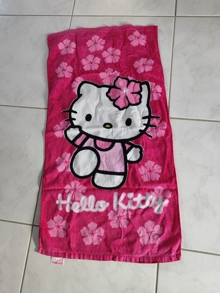 Lot maillot de bain+ serviette+ poncho - photo numéro 6