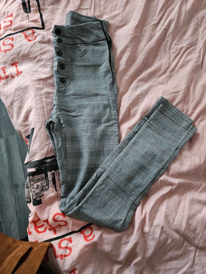 Pantalon gris - photo numéro 4