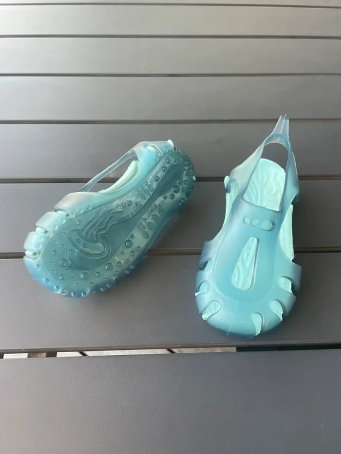 Chaussures d’eau Nabaiji T.23 - photo numéro 2