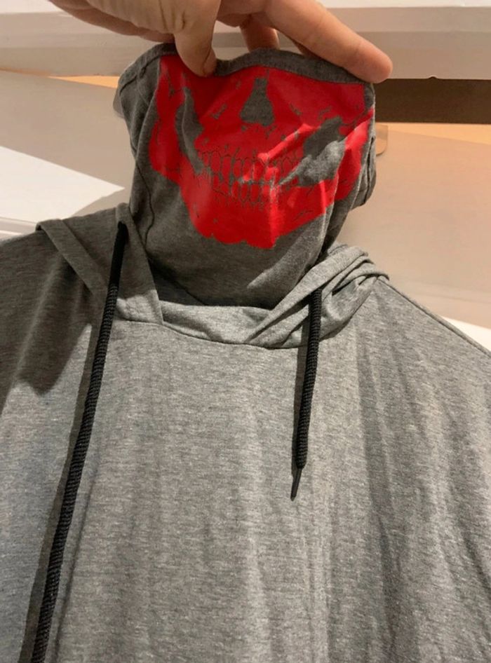 🔥 Haut manches longues gris et rouge a capuche en polyester - photo numéro 5