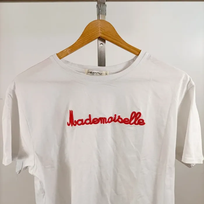 T-shirt blanc L Emi-jo Mademoiselle brodé rouge casual coton stretch col rond A1428 - photo numéro 3