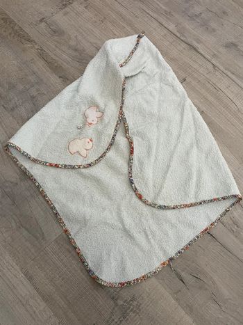 Très jolie sortie de bain fille