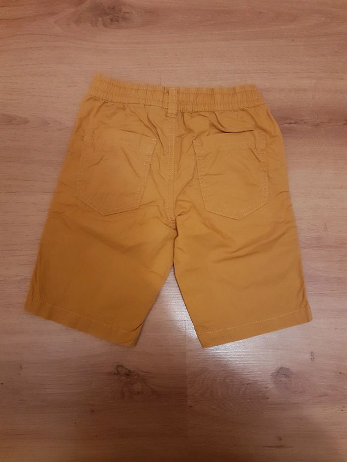 Short garçons taille 6 ans - photo numéro 2