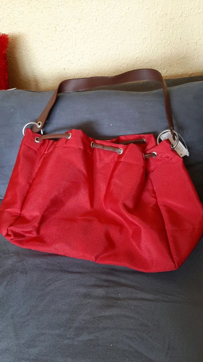 Sac à main rouge - photo numéro 2
