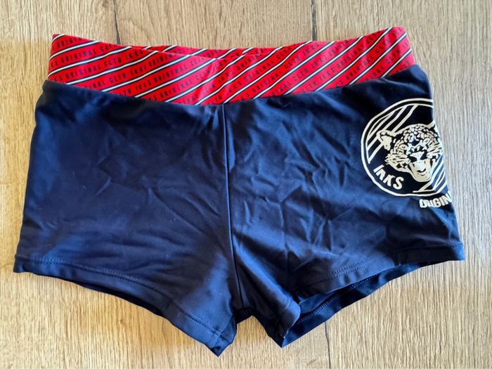 Short de bain ikks taille 12 ans très bon état