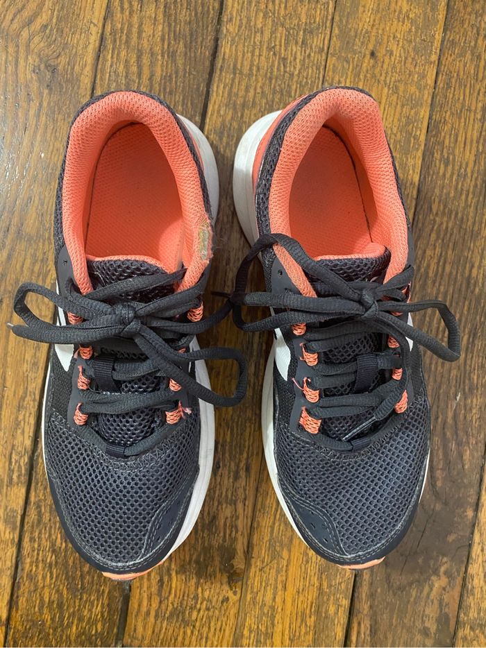 Baskets Run Activ Grip Kalenji  Taille 37 - photo numéro 3