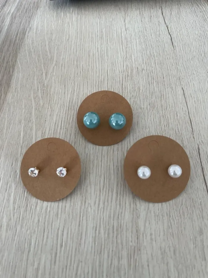 Lot de paires de boucles d’oreilles neuves