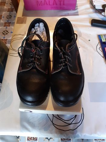 Chaussure de sécurité homme neuve cuir