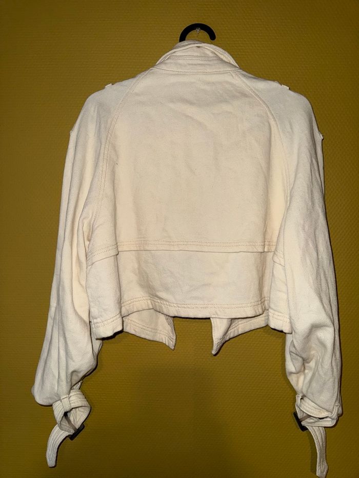 Veste courte Stradivarius - photo numéro 2