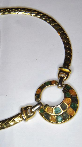 Collier vintage email tricolore