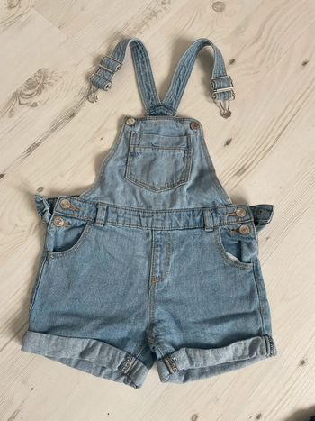 Salopette short en jean 5 ans état neuf