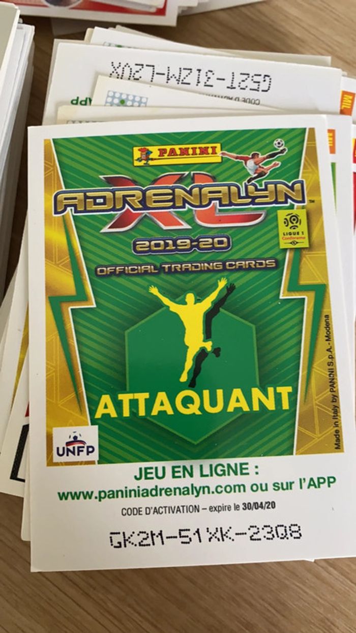 Lot cartes panini adrenalyn 2019-2020 - photo numéro 3