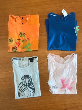 Lot 4 t shirt manches courtes 2 ans