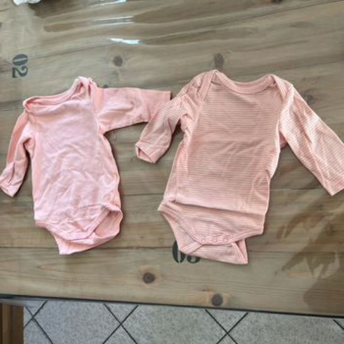 Lot 2 body tape à l’œil rose 3 mois