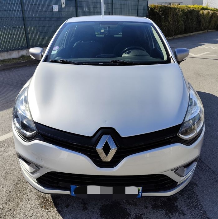 Renault Clio - photo numéro 2