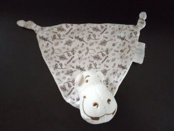 Doudou blanc pronarum mixte bébé fille ou garçon, mouchoir, hippopotame, gris, blanc, motif, plat