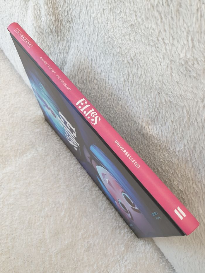Livre Elles tome 2 neuf - photo numéro 3