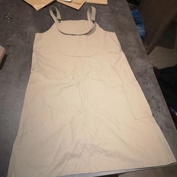 Robe salopette beige vintage moderne