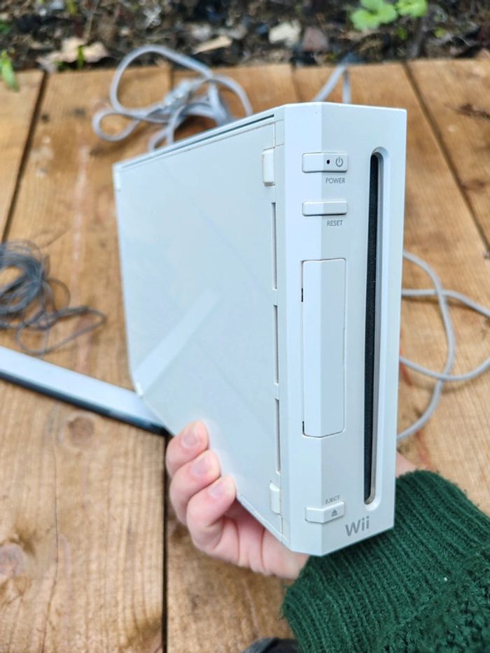 Lot console Wii blanche avec manette et jeux - photo numéro 8