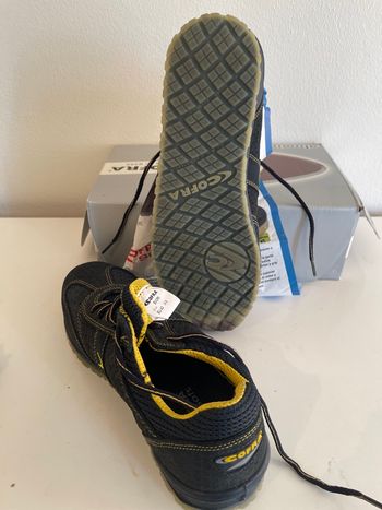 Chaussures de sécurité neuve 