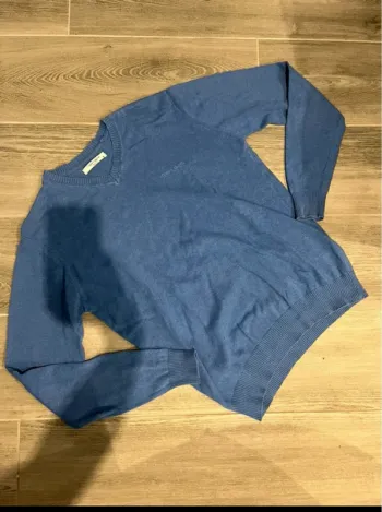 Pull léger bleu col V Teddy Smith taille M