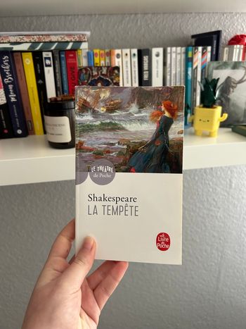 Livre pièce de théâtre La tempête de Shakespeare 