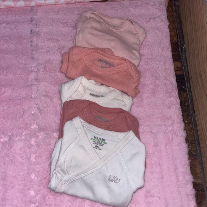 Lot pyjamas + bodys - photo numéro 4