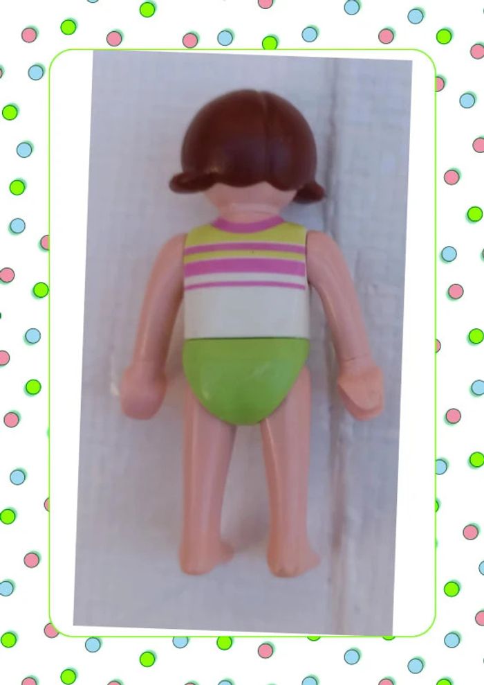 Enfant fille Playmobil - photo numéro 2