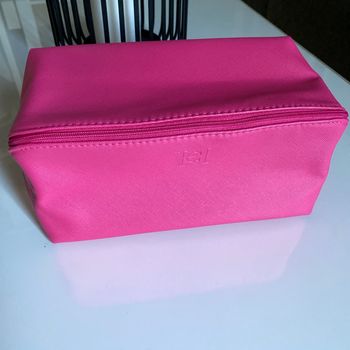 Trousse maquillage carolina Herrera