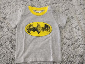 Tee-shirt manches courtes taille 12 mois