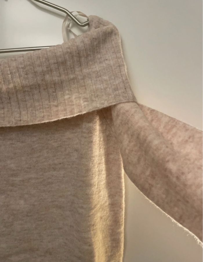 Pull épaules dénudées - photo numéro 3