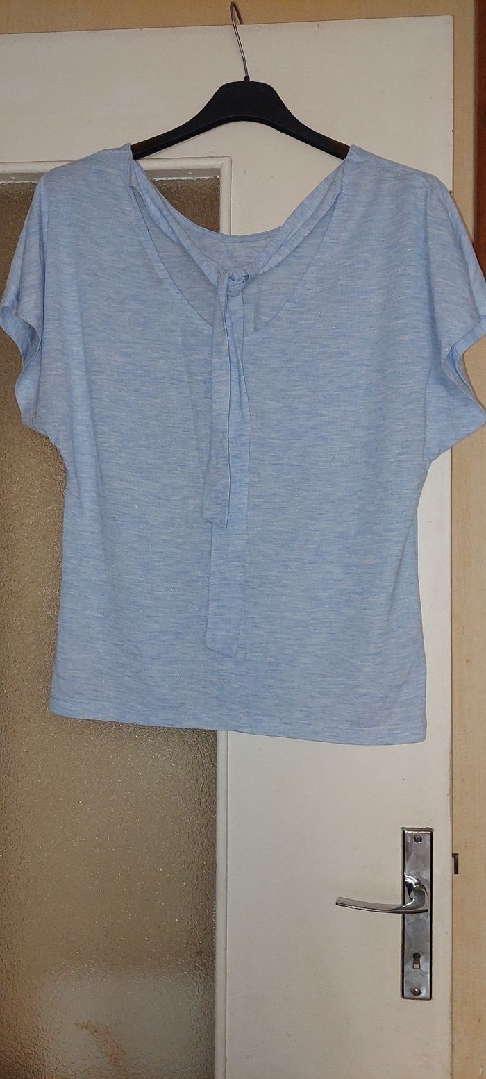 T-shirt bleu - photo numéro 2