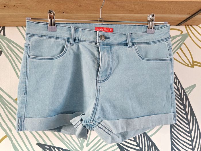 Short jean Tissaia taille 42