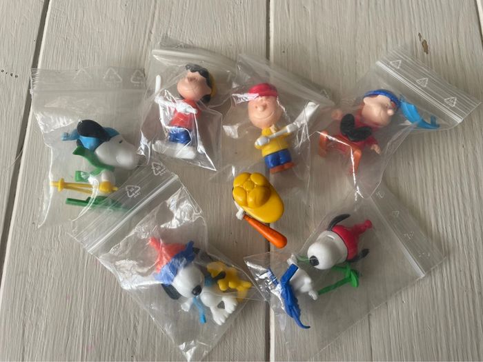 Lot De 7 figurines Montables Snoopy Kinder Surprise Vintage 1993/1999.