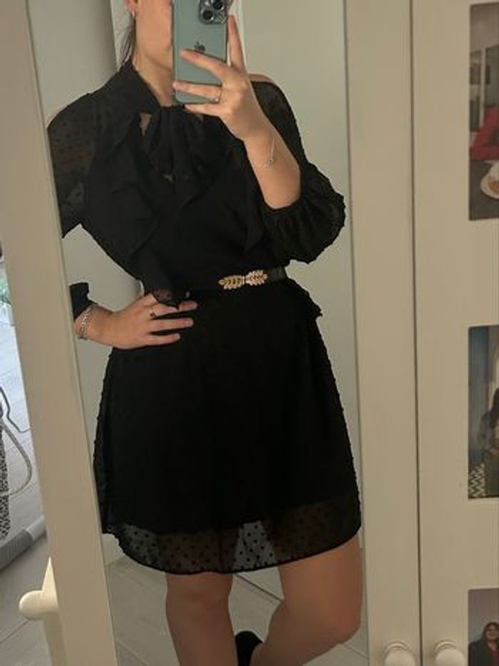Robe noir - photo numéro 2