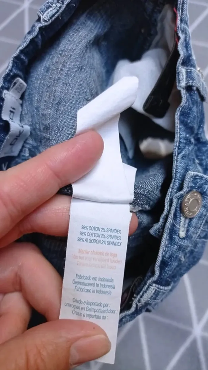 🦄Lot 3 articles, 5 ans - photo numéro 4