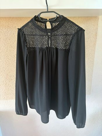 Blouse Promod taille 36 dentelle noire