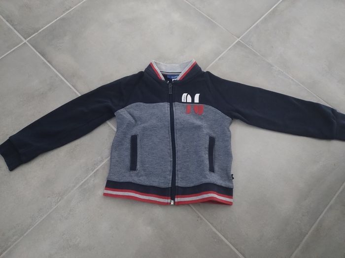 Gilet zippé 4 ans