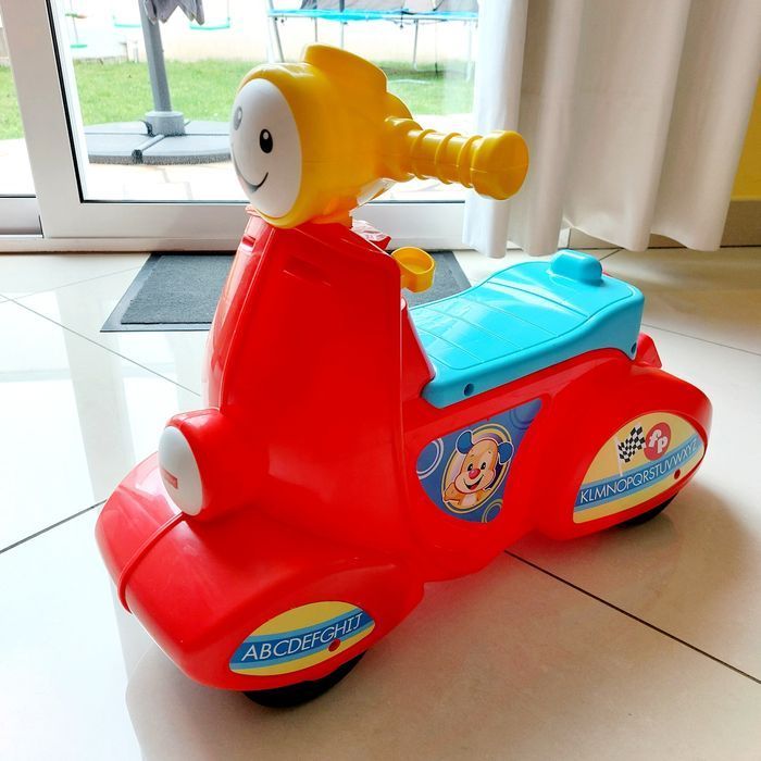 Trotteur Scooter Fischer-Price - photo numéro 1