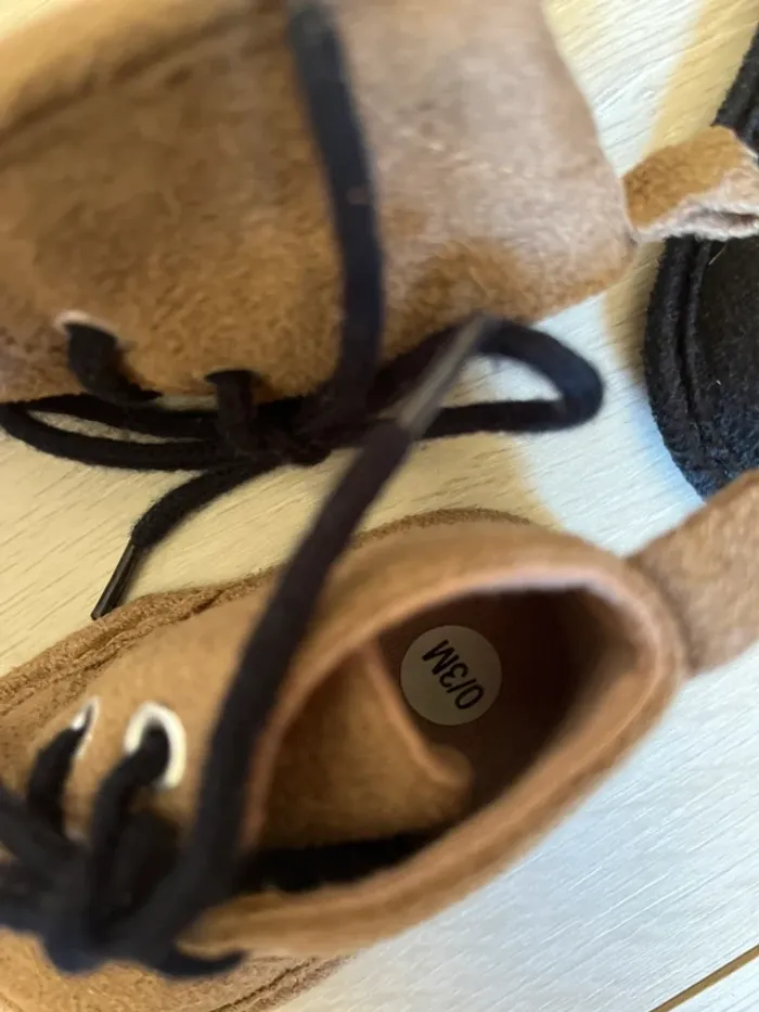2 paires de chaussures bébé - photo numéro 3