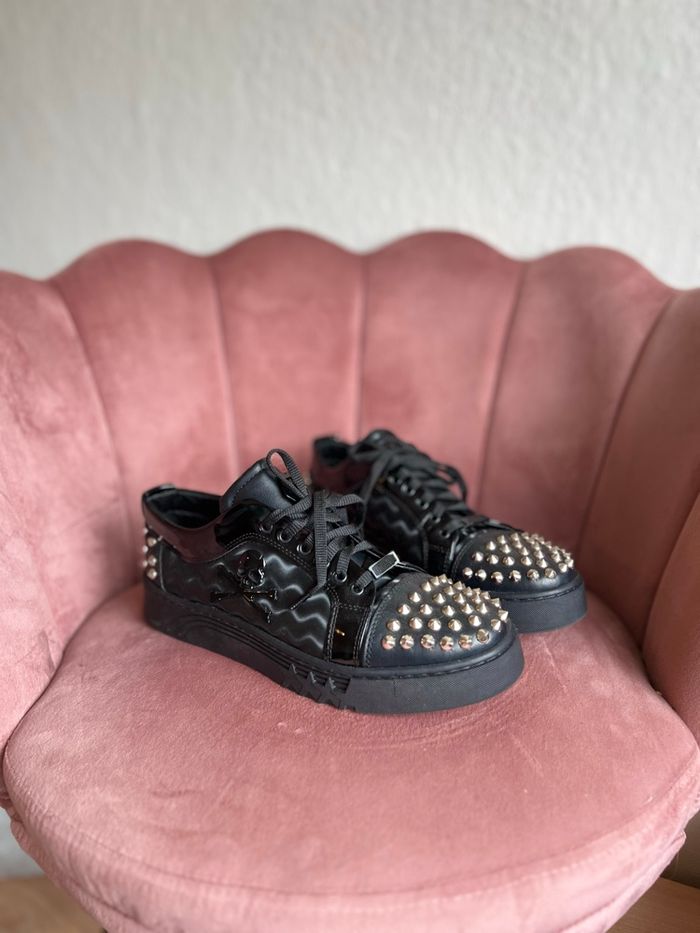 👉 Baskets noires à clous TMBG – Taille 42 – Style rock chic 🖤 - photo numéro 7