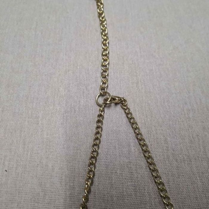 Collier avec multiples chainettes - photo numéro 5