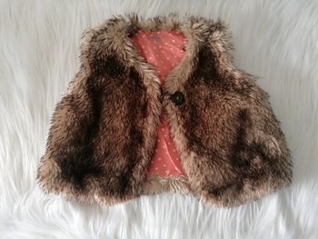 Veste fourrure 6 mois