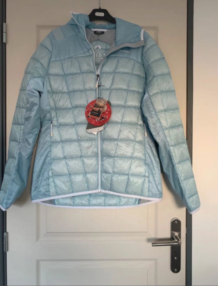 Veste de ski/ alpinisme / doudoune  Neuve