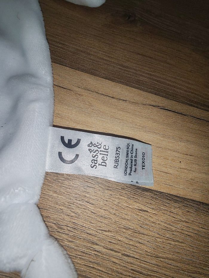 Licorne blanche sass et belle - photo numéro 2