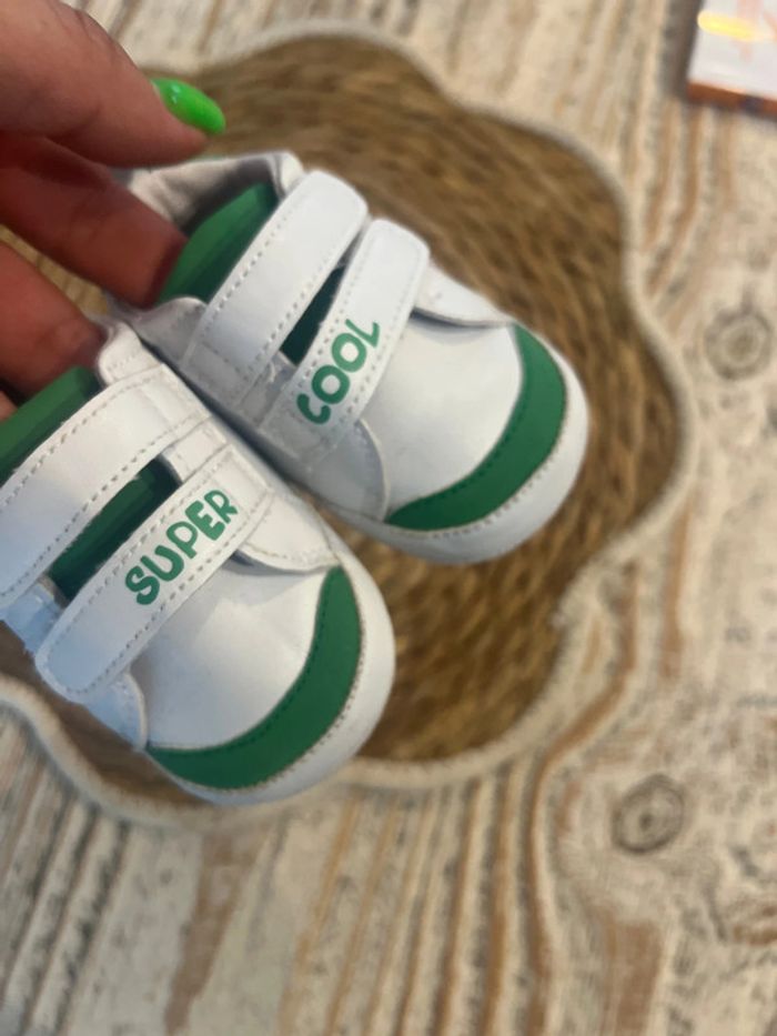 Petite baskets taille 17-18 - photo numéro 4